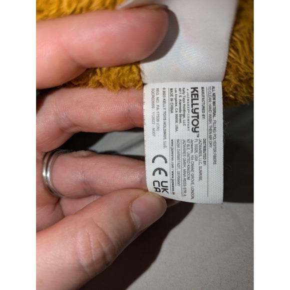 Squishmallows Niala Strawberry Cheesecake Cupcake Plush Stuffed Animal No Tag 9" - Picture 3 of 8